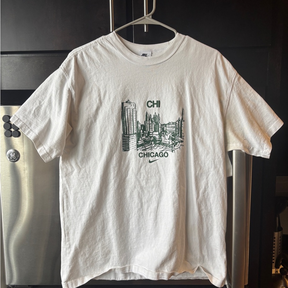 Nike T-Shirt with Chicago Skyline Graphic